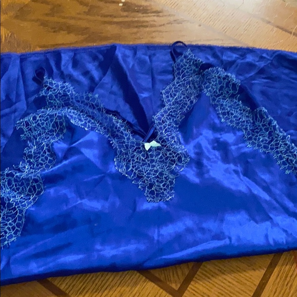 Victoria’s Secret Night gown